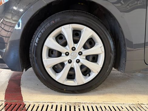 Used 2023 Toyota Corolla LE FWD image 13