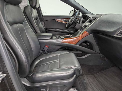 Used 2020 Lincoln Nautilus Reserve w/ Equipment Group 201A image 42