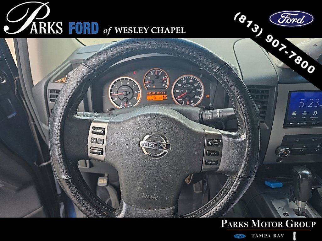 Used 2011 Nissan Titan SV w/ SV Premium Utility Pkg AWD/4WD image 5