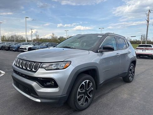 Used 2022 Jeep Compass Limited AWD/4WD image 10