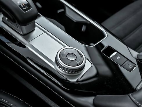 New 2025 Mitsubishi Outlander TRAIL image 25