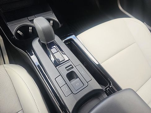 Used 2024 Toyota Prius XLE image 24