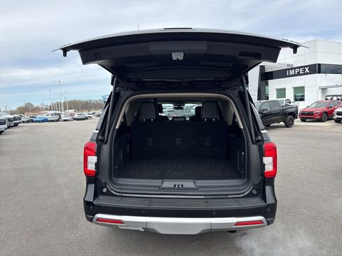 Used 2024 Ford Expedition Max XLT image 33