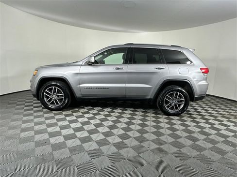 Certified 2017 Jeep Grand Cherokee Limited image 10