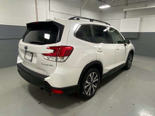 Used 2023 Subaru Forester Limited AWD/4WD image 3