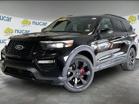 Used 2023 Ford Explorer ST w/ Equipment Group 401A image 3