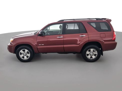 Used 2007 Toyota 4Runner SR5 AWD/4WD image 8