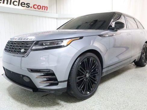 Used 2024 Land Rover Range Rover Velar Dynamic HSE image 2