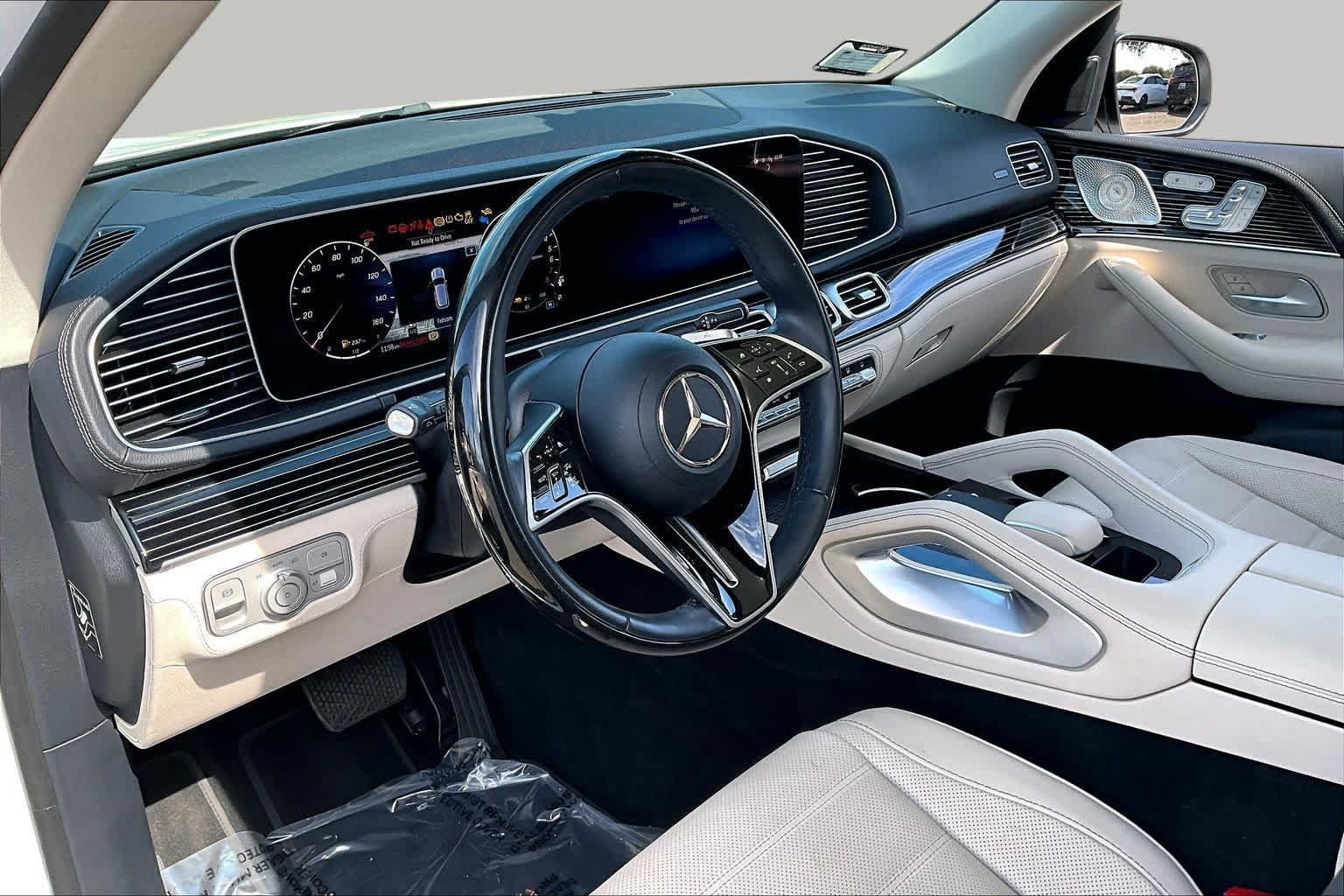 Used 2024 Mercedes-Benz GLE 450e 4MATIC image 17