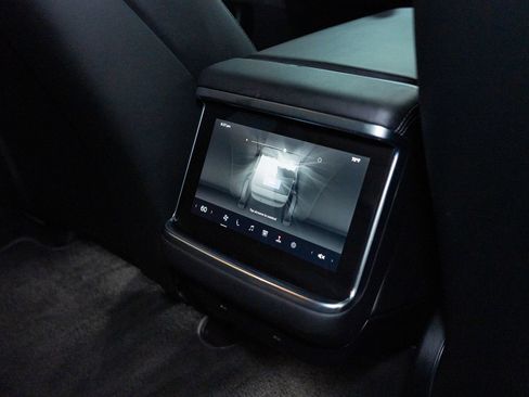 Used 2021 Tesla Model S Plaid AWD/4WD image 28