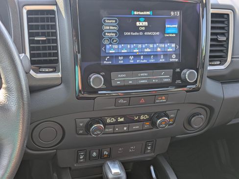 Used 2024 Nissan Frontier SV w/ SV Convenience Package RWD image 17