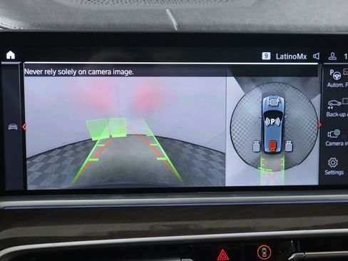 Used 2022 BMW X5 xDrive40i w/ Executive Package image 16