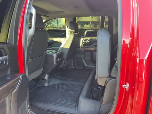 Used 2021 Chevrolet Silverado 1500 LT Trail Boss w/ LT Trail Boss Premium Package AWD/4WD image 14