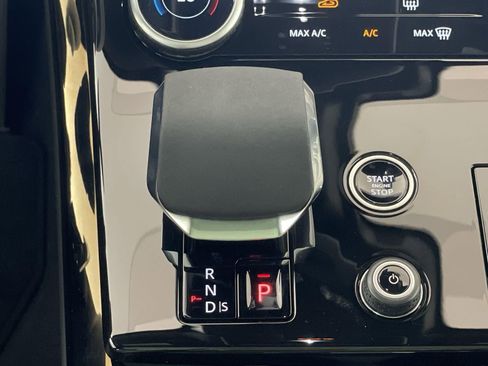 Certified 2023 Land Rover Range Rover Sport SE image 17