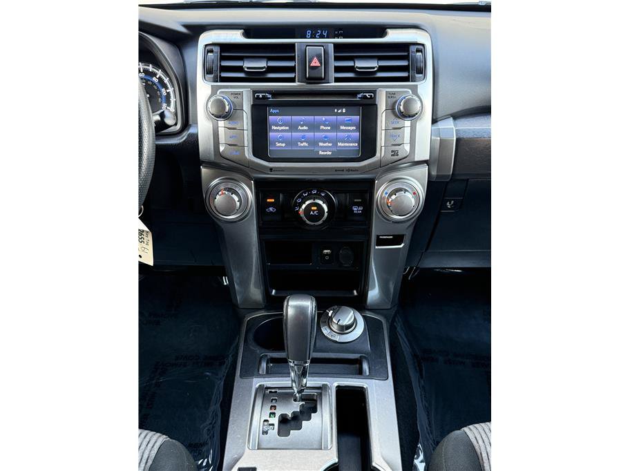 Used 2019 Toyota 4Runner SR5 AWD/4WD image 10