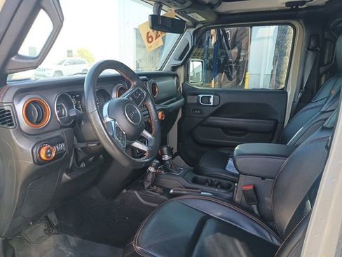 Certified 2022 Jeep Gladiator Mojave w/ LED Lighting Group AWD/4WD image 8