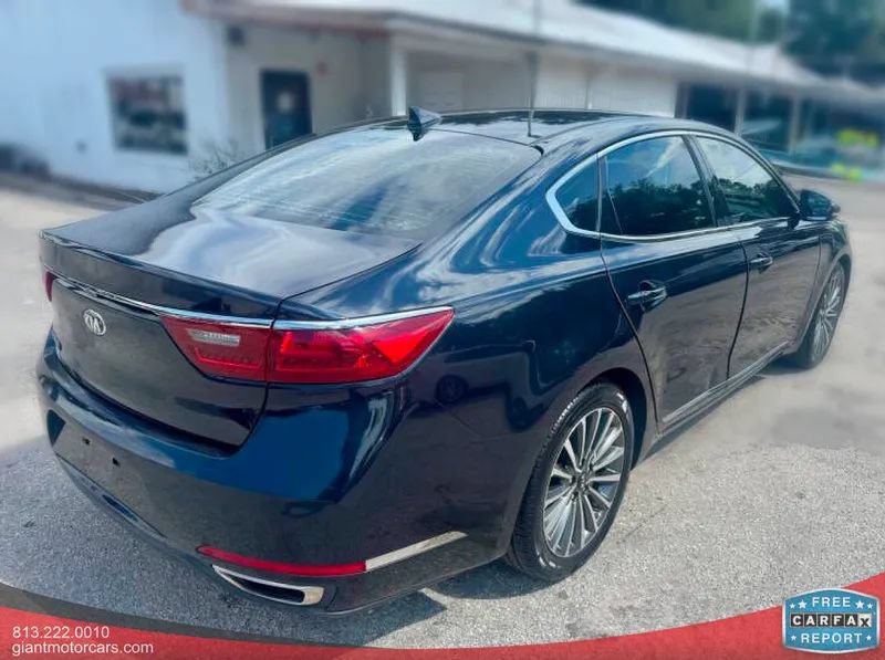 Used 2017 Kia Cadenza Premium FWD image 4