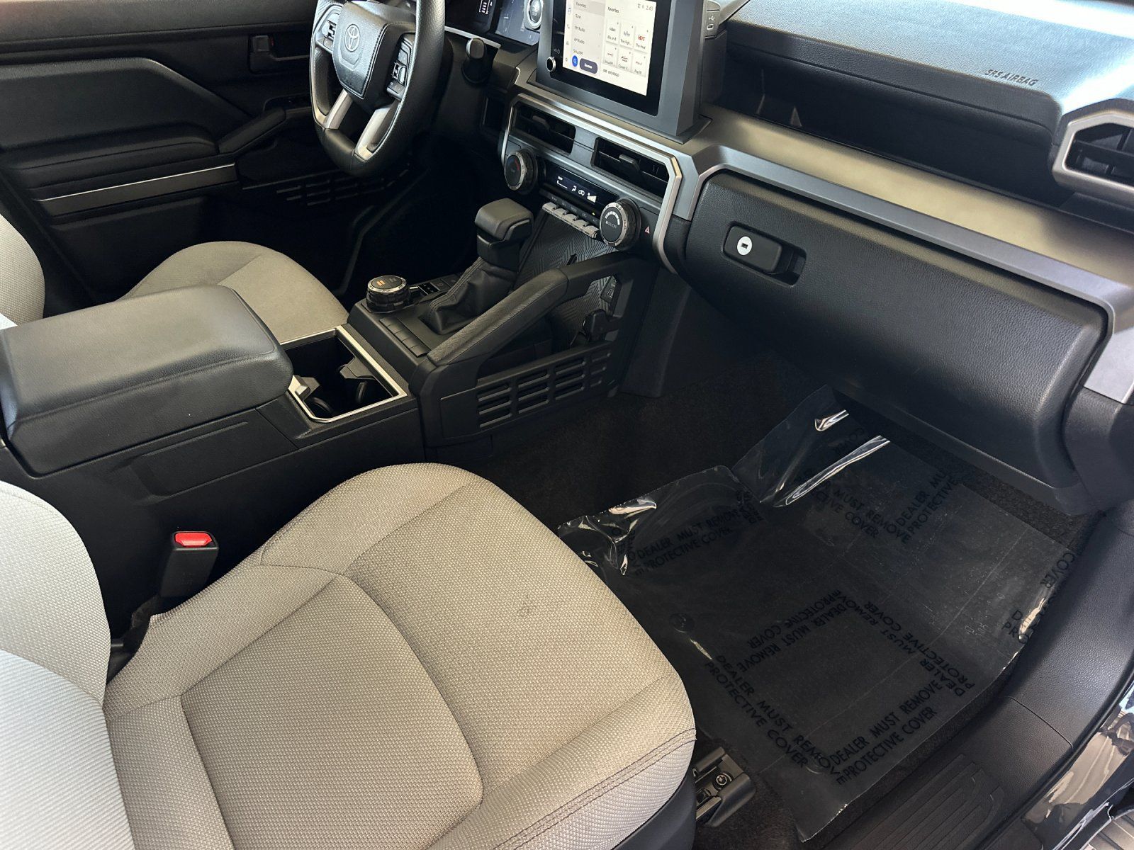 Used 2025 Toyota 4Runner SR5 AWD/4WD image 16