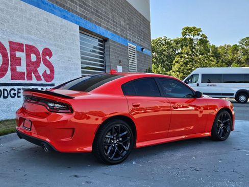 Used 2022 Dodge Charger R/T w/ Plus Group RWD image 7
