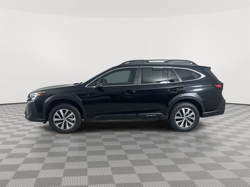 Used 2025 Subaru Outback Premium w/ Popular Package #1A AWD/4WD image 4
