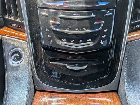 Used 2016 Cadillac Escalade Premium AWD/4WD image 26