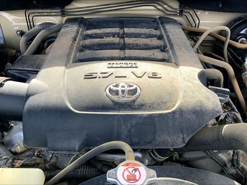 Used 2019 Toyota Tundra Limited w/ Limited Premium Package AWD/4WD image 33