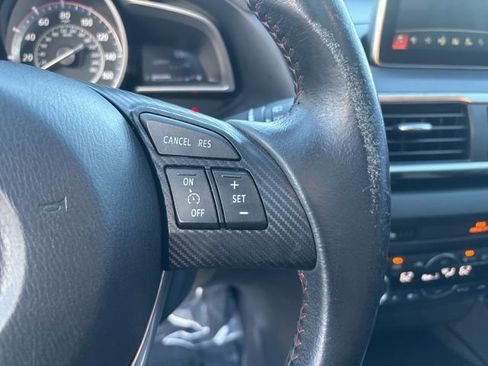 Used 2015 MAZDA MAZDA3 i Grand Touring image 27