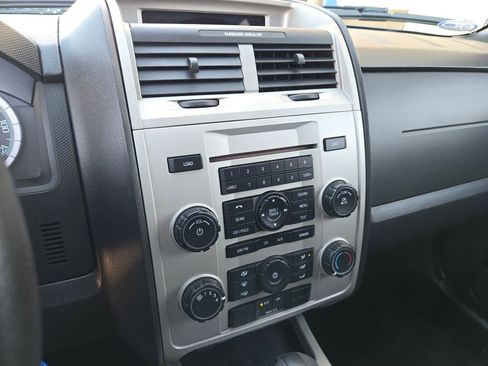 Used 2010 Ford Escape XLT image 14