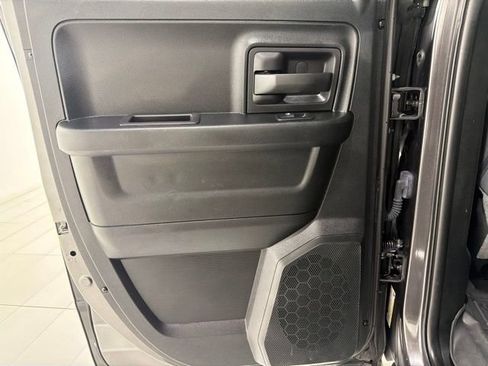 Used 2018 RAM 1500 Express AWD/4WD image 15