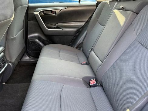 Used 2023 Toyota RAV4 LE AWD/4WD image 26