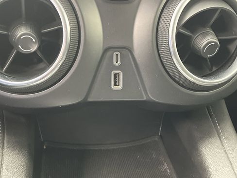 Used 2019 Chevrolet Blazer LT image 23