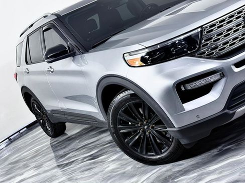 Used 2020 Ford Explorer Limited w/ Class III Trailer Tow Package AWD/4WD image 4