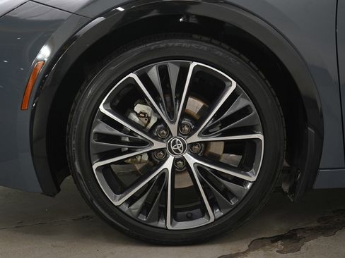 Used 2024 Toyota Prius XLE image 28