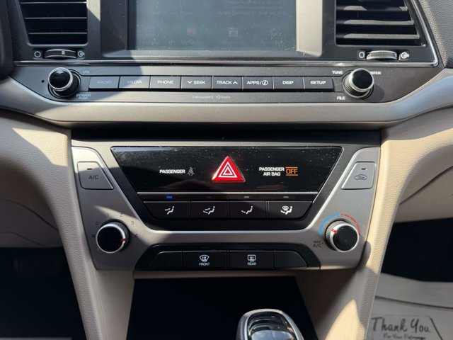 Used 2017 Hyundai Elantra SE FWD image 19