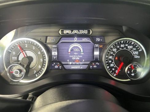 Used 2023 RAM 1500 Laramie AWD/4WD image 14