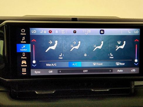 Used 2025 Jeep Wrangler Unlimited Sahara w/ Safety Group image 19