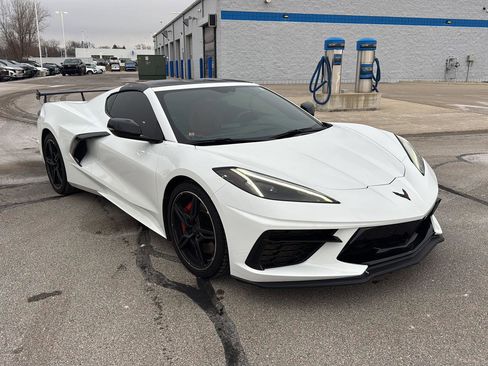 Used 2023 Chevrolet Corvette Stingray Coupe w/ Z51 Performance Package image 8