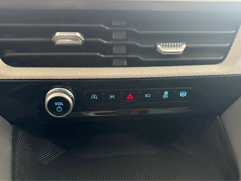 New 2026 Ford Explorer Active w/ Active Comfort Package image 9