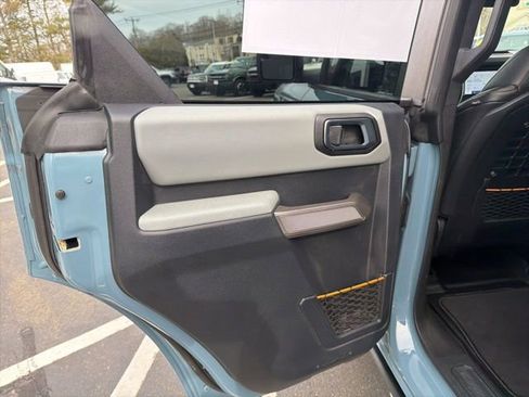 Used 2023 Ford Bronco Badlands image 24