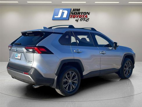 Used 2023 Toyota RAV4 Limited image 5