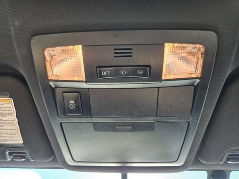 Used 2017 Toyota Tacoma 4x4 Double Cab image 25