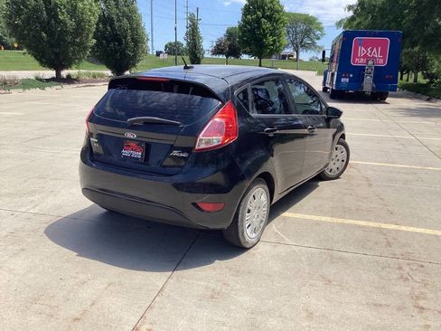 Used 2014 Ford Fiesta SE FWD image 3