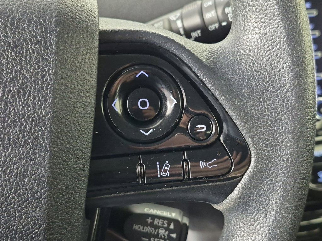 Used 2021 Toyota Prius LE FWD image 19