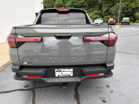 Used 2023 Hyundai Santa Cruz SEL Premium AWD/4WD image 9