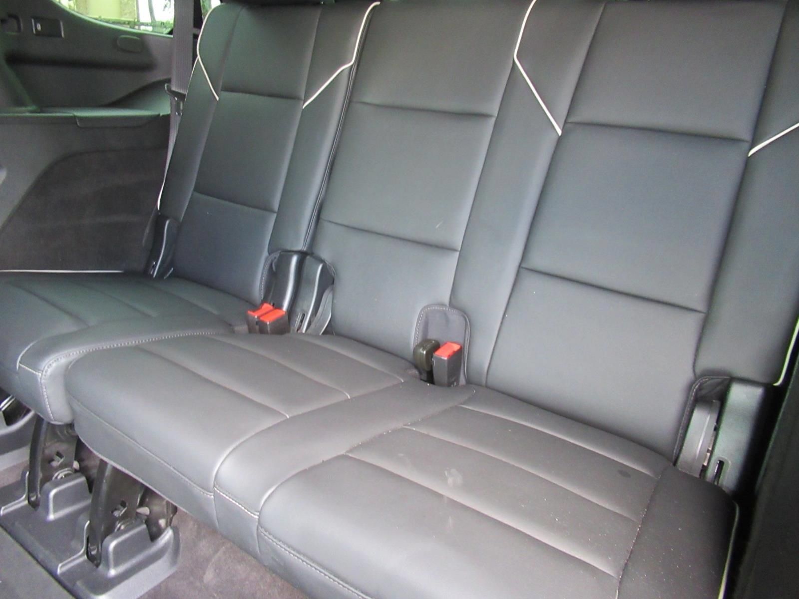Used 2023 Cadillac Escalade Premium Luxury w/ LPO, Radiant Package AWD/4WD image 39
