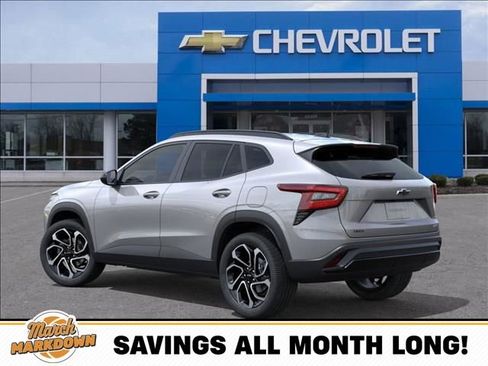 New 2026 Chevrolet Trax RS w/ Sunroof Package image 3