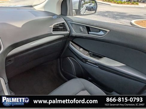 Used 2019 Ford Edge SEL FWD image 16