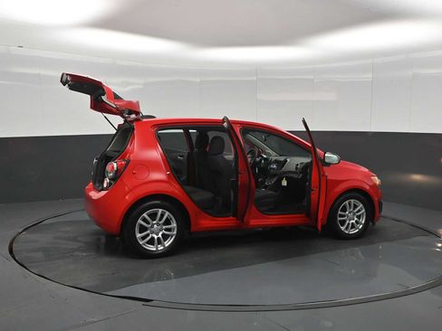 Used 2015 Chevrolet Sonic LT w/ Fun and Sun Package FWD image 20
