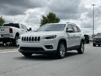 Used 2019 Jeep Cherokee Latitude w/ Popular Appearance Group FWD video 1