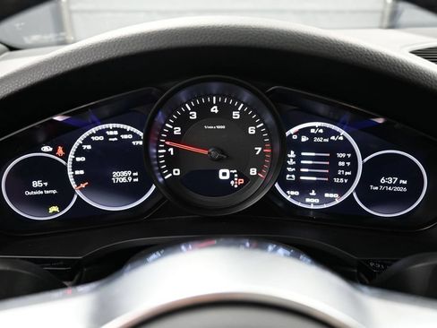 Certified 2023 Porsche Cayenne Platinum Edition AWD/4WD image 19